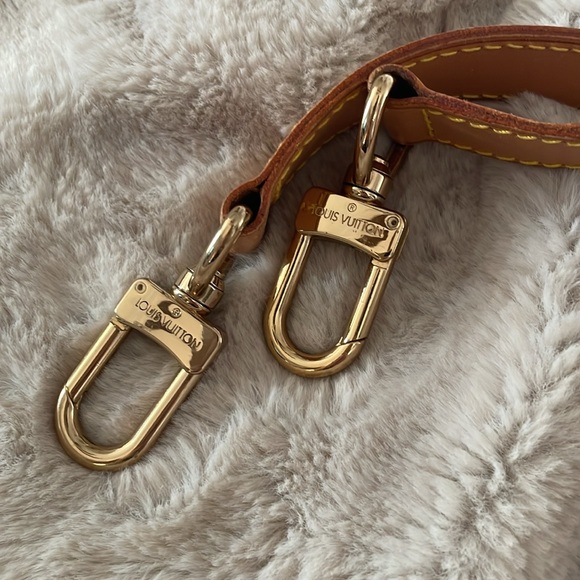 Louis Vuitton luggage strap - Picture 3 of 17